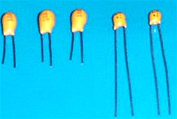 鉭電容的作用-鉭電容標(biāo)識方法及正負(fù)極判斷-鉭電容的發(fā)展-KIA MOS管